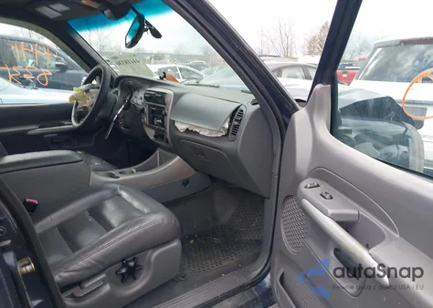 2002 Ford Explorer Sport Trac z USA, uszkodzony, nr VIN 1FMZU77E72UD08246